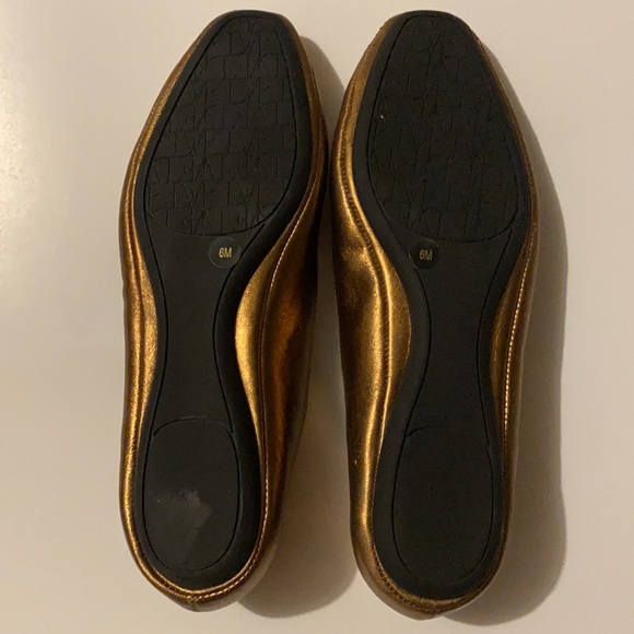 Diane Von Furstenberg bronze ballet flats - Picture 2 of 4